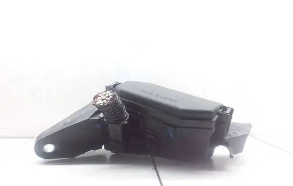 Toyota C-HR I Fuse module 82662F4040 PPTD10