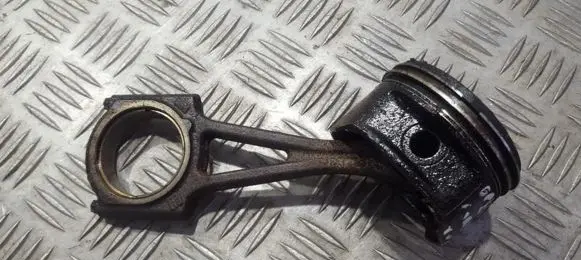 Opel Corsa B Piston with connecting rod