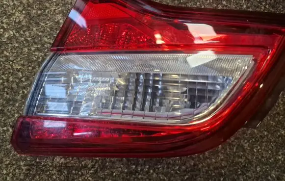 Subaru Legacy Tailgate rear/tail lights