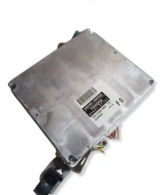Toyota Corolla Verso E121 Engine control unit/module 1758009441 896610F101 MB1758009441
