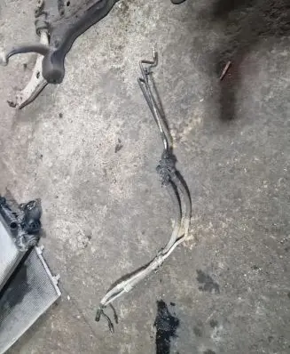 Power steering hose/pipe/line
