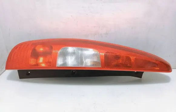 Mitsubishi Colt Rear/tail lights MR957373