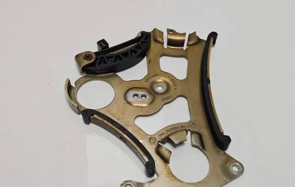 BMW 3 E92 E93 Slide rail for timing chain 7523885