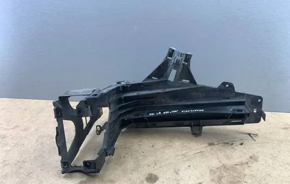 BMW 7 F01 F02 F03 F04 Headlight/headlamp mounting bracket 7184160 51647184160