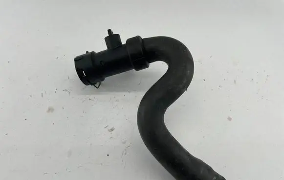 Audi A6 S6 C5 4B Engine coolant pipe/hose 4B0121049D