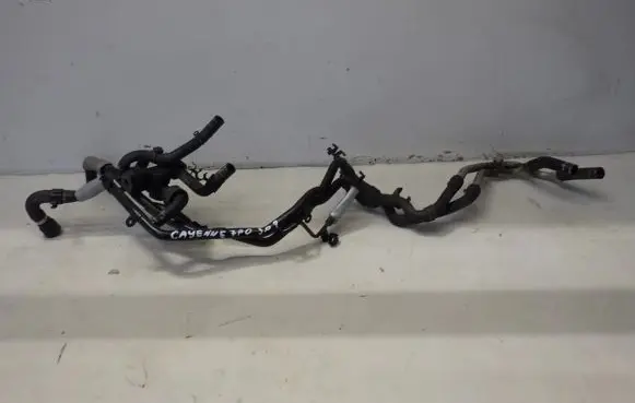 Porsche Cayenne (92A) Engine coolant pipe/hose