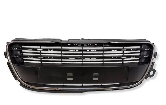 Peugeot 508 Front bumper upper radiator grill 9686571877