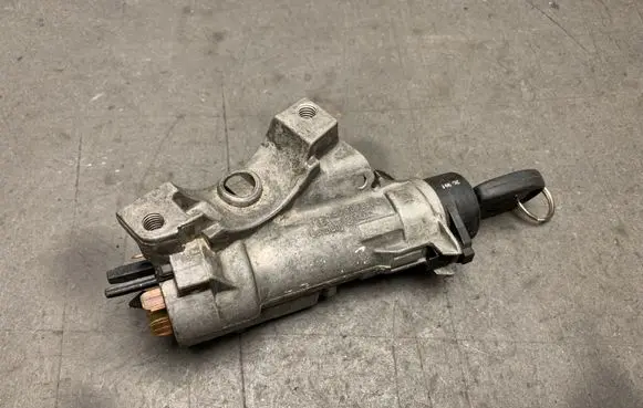 Volkswagen Golf V Ignition lock 4B0905851 4B0905849 04160200