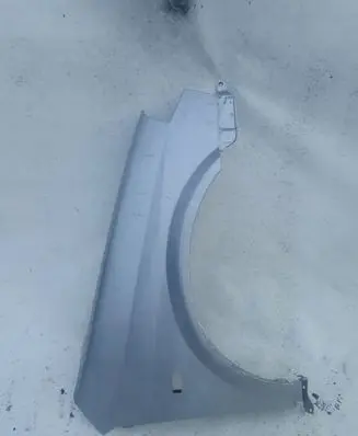 Nissan Primera Fender