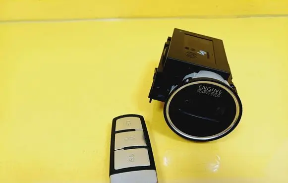 Volkswagen PASSAT B6 Ignition lock 3C0905843Q
