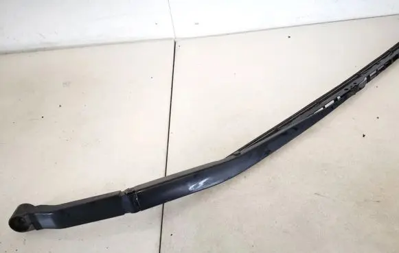 Subaru Legacy Front wiper blade arm
