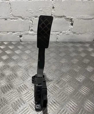 Audi A4 S4 B8 8K Accelerator throttle pedal 8K1721523A
