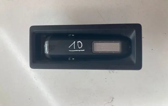 Peugeot 3008 I Spotlight 89038571B