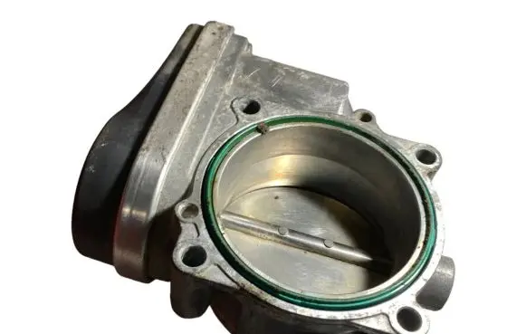 BMW 5 E60 E61 Throttle valve 7516946 13547516946 408238420001