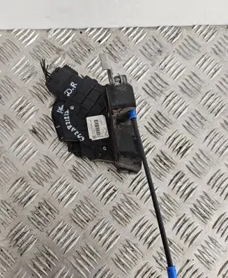 Ford Mondeo MK IV Front door lock 6M2AR21812AC A048317
