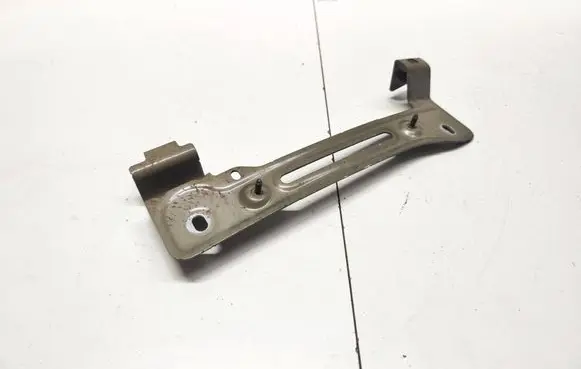 Audi Q7 4M Fender mounting bracket 4M0821432