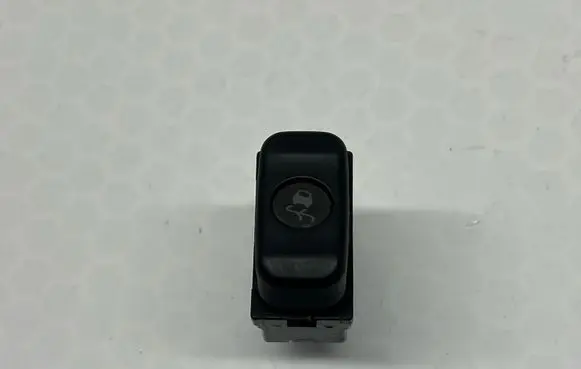 Mitsubishi Pajero Other switches/knobs/shifts MR951431