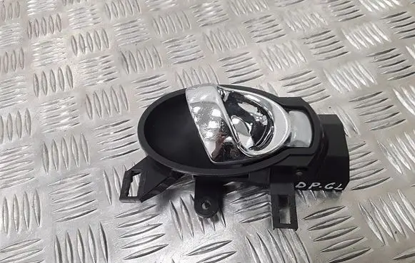Nissan Juke I F15 Loading door interior handle 