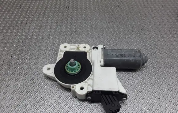Opel Signum Front door window regulator motor 106155102