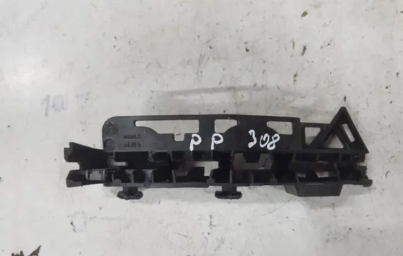Front bumper mounting bracket