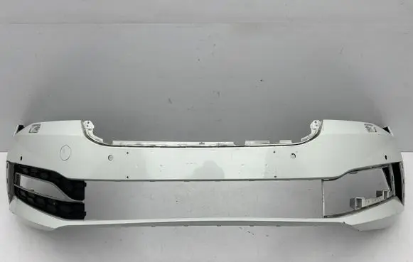Skoda Superb B8 (3V) Front bumper 3V0807221M