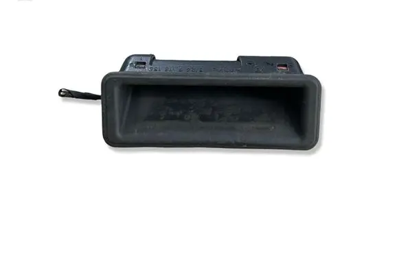 BMW 3 E90 E91 Tailgate/boot open switch button 7118158