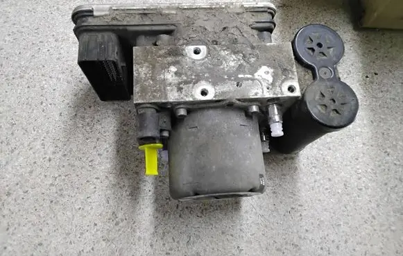 Mercedes-Benz GLE W167 Air suspension control unit module (rear) A1673202305 A1679016503
