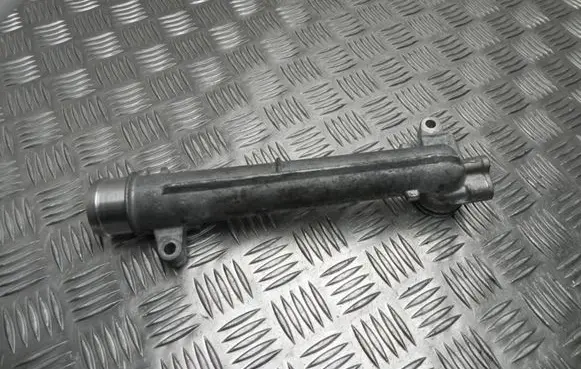 Mercedes-Benz C AMG W205 Engine coolant pipe/hose A2742000153 VD12533