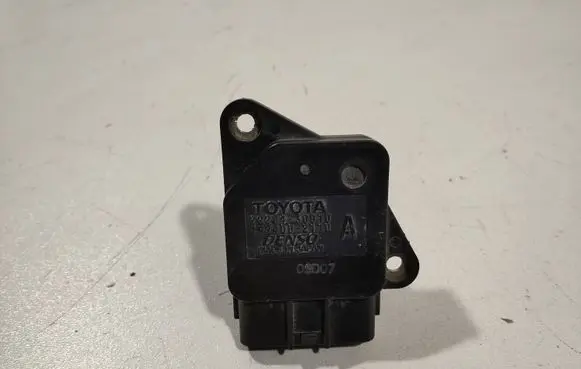 Toyota Hilux (N140, N150, N160, N170) Mass air flow meter 2220430010 1974002110