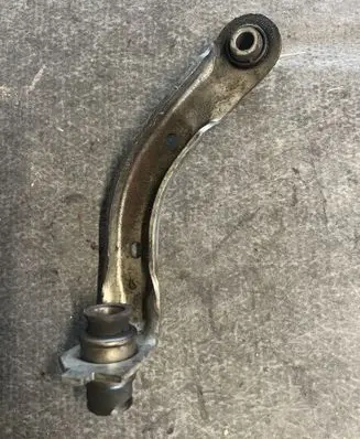 Renault Clio III Other front suspension part 8200127324L 8200127324