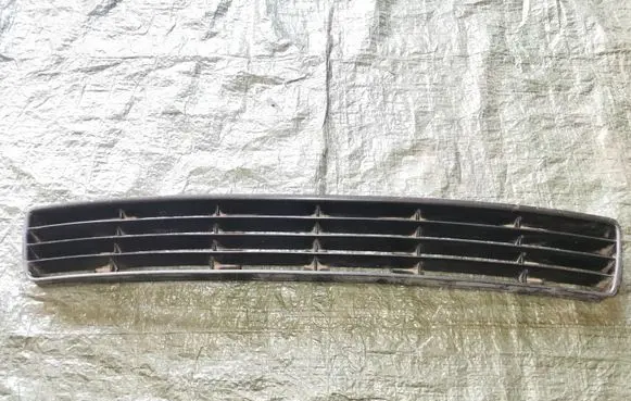 Audi A4 S4 B5 8D Front bumper lower grill 8D0807683