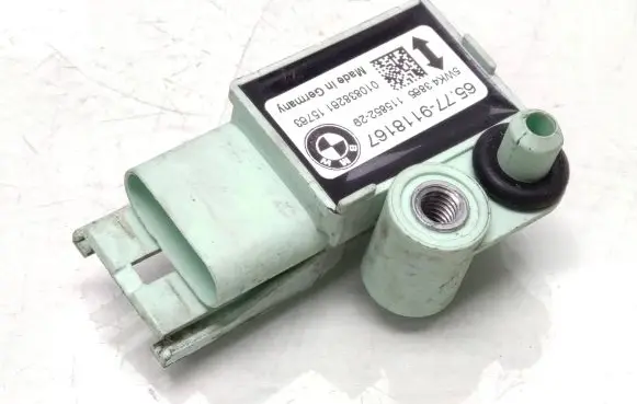 BMW 5 E60 E61 Airbag deployment crash/impact sensor 9118167 65779118167 010838261