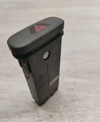 Volvo S70 V70 V70 XC Hazard light switch 9459071