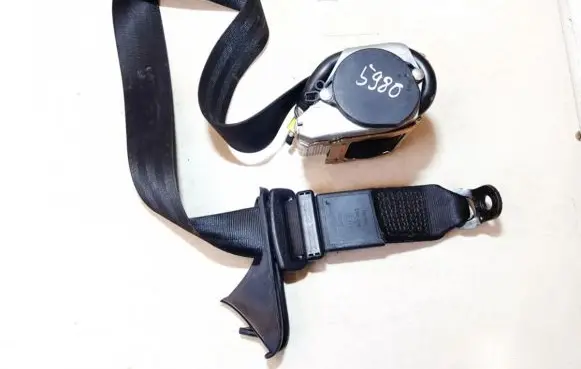 Audi TT Mk1 Front seatbelt 8n8857705g