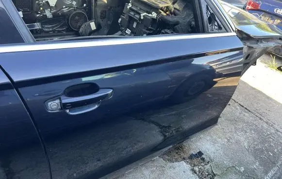 Audi A6 C7 Front door MMAUTKO16646