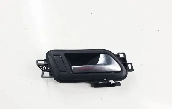 Volkswagen Amarok Front door interior handle