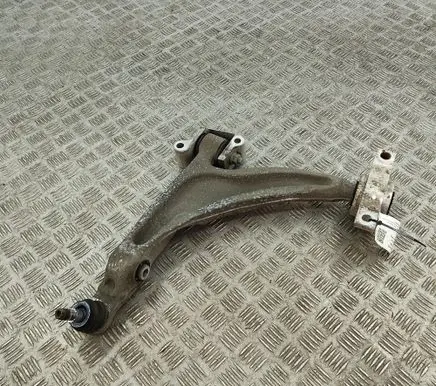 Volvo XC60 Front lower control arm/wishbone 32370923