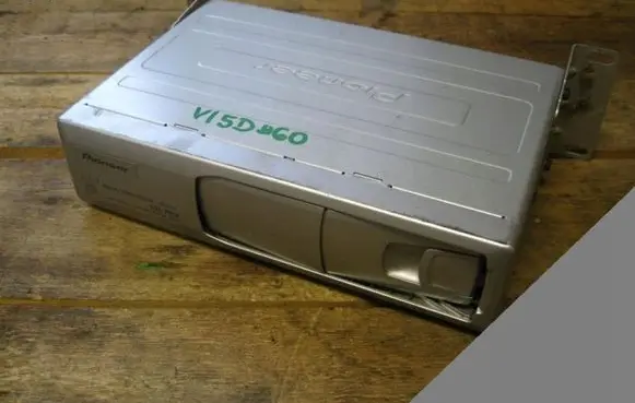 Honda Civic CD/DVD changer CDX-P650