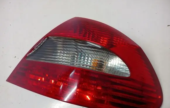 Mercedes-Benz CLK A209 C209 Rear/tail lights A2098201664