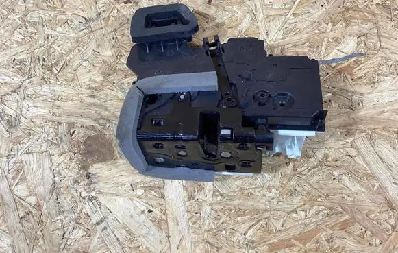Porsche Taycan 9J1 Tailgate window lock/catch/latch pab839015b