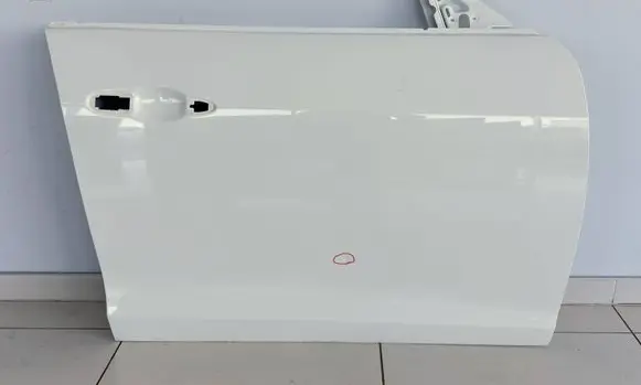 Maserati Quattroporte Front door 673007995 24560 HP0886C1