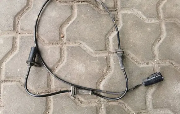 Volvo S80 ABS brake wheel speed sensor 1007160133 9467580