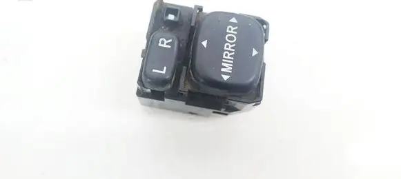 Lexus IS 220D-250-350 Wing mirror switch 183575
