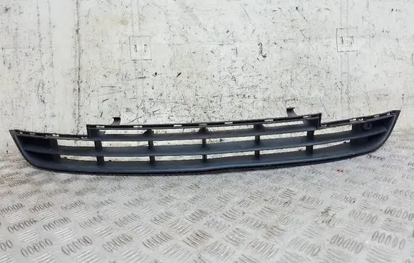 Opel Meriva B Front bumper lower grill 13329274