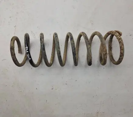 Toyota Land Cruiser (BJ70) Front coil spring 
