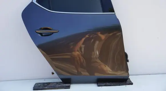 Mazda 3 Rear door
