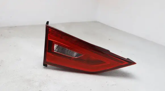 Audi A3 S3 8V Tailgate rear/tail lights 8V5945093J 89J0415