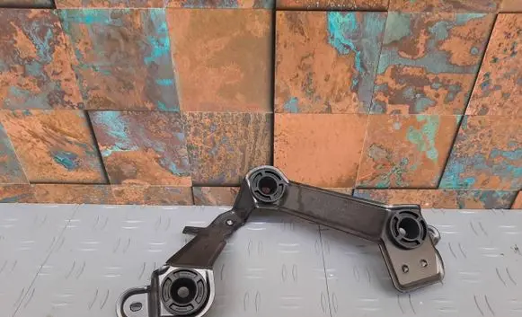 BMW XM Air filter cleaner box bracket assembly 8689760 13718689760