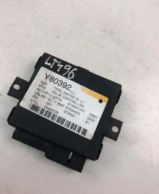 Opel Zafira A Other control units/modules 24437076