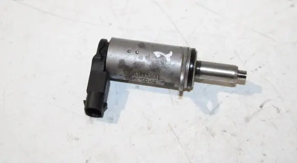Audi A4 S4 B8 8K Camshaft vanos timing valve 06H103697A